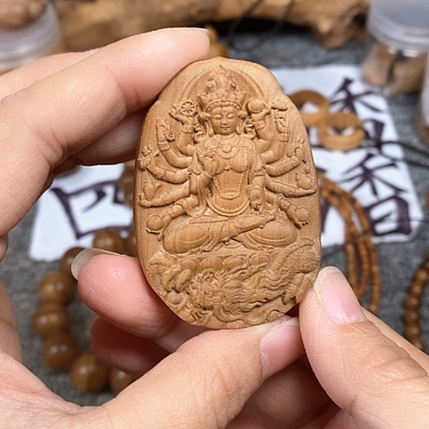 檀香木吊坠老山檀香黑肉千手吊坠