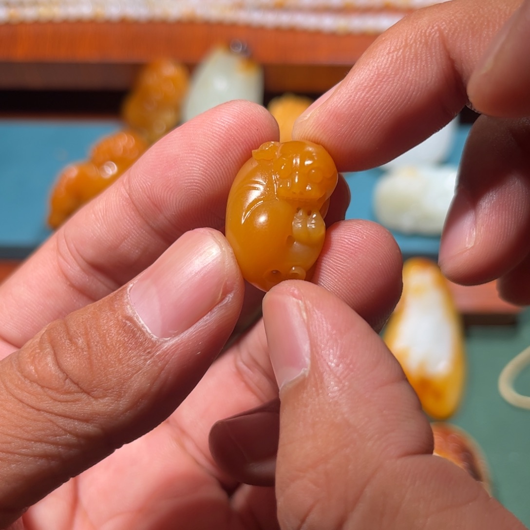 和田玉未镶嵌颈饰信*Z