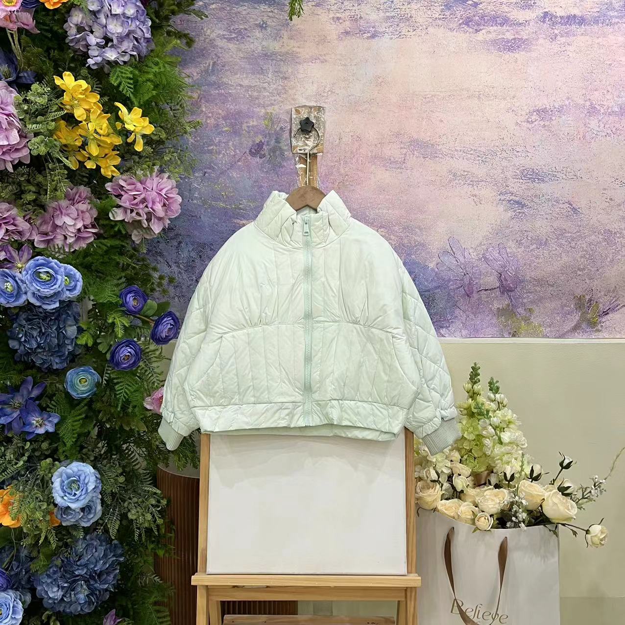 533NY绿羽绒服7599