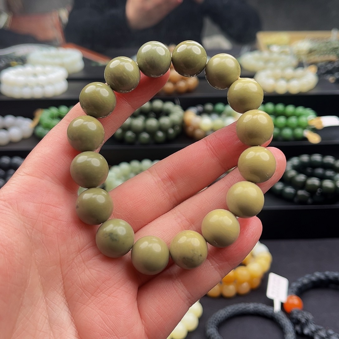 和田玉手串未镶嵌