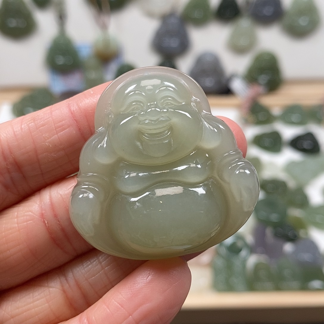 和田玉颈饰未镶嵌卡40