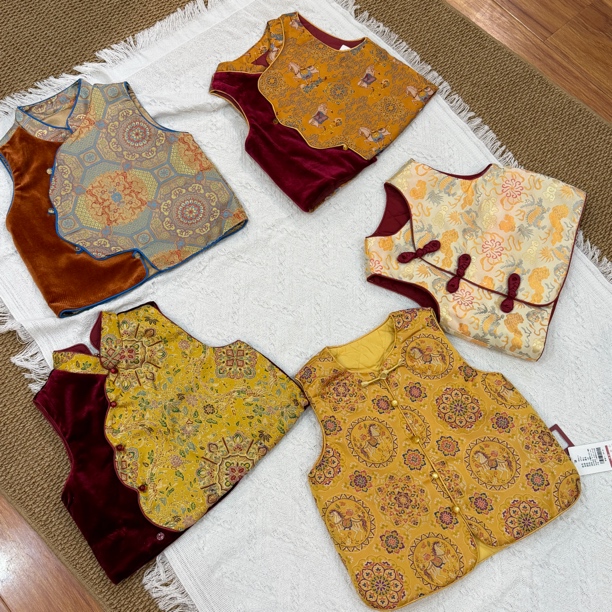 秋冬加厚夹棉新中式儿童马甲洋气保暖