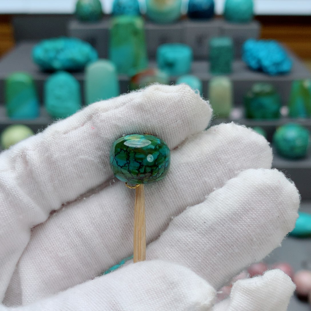 绿松石配饰未镶嵌