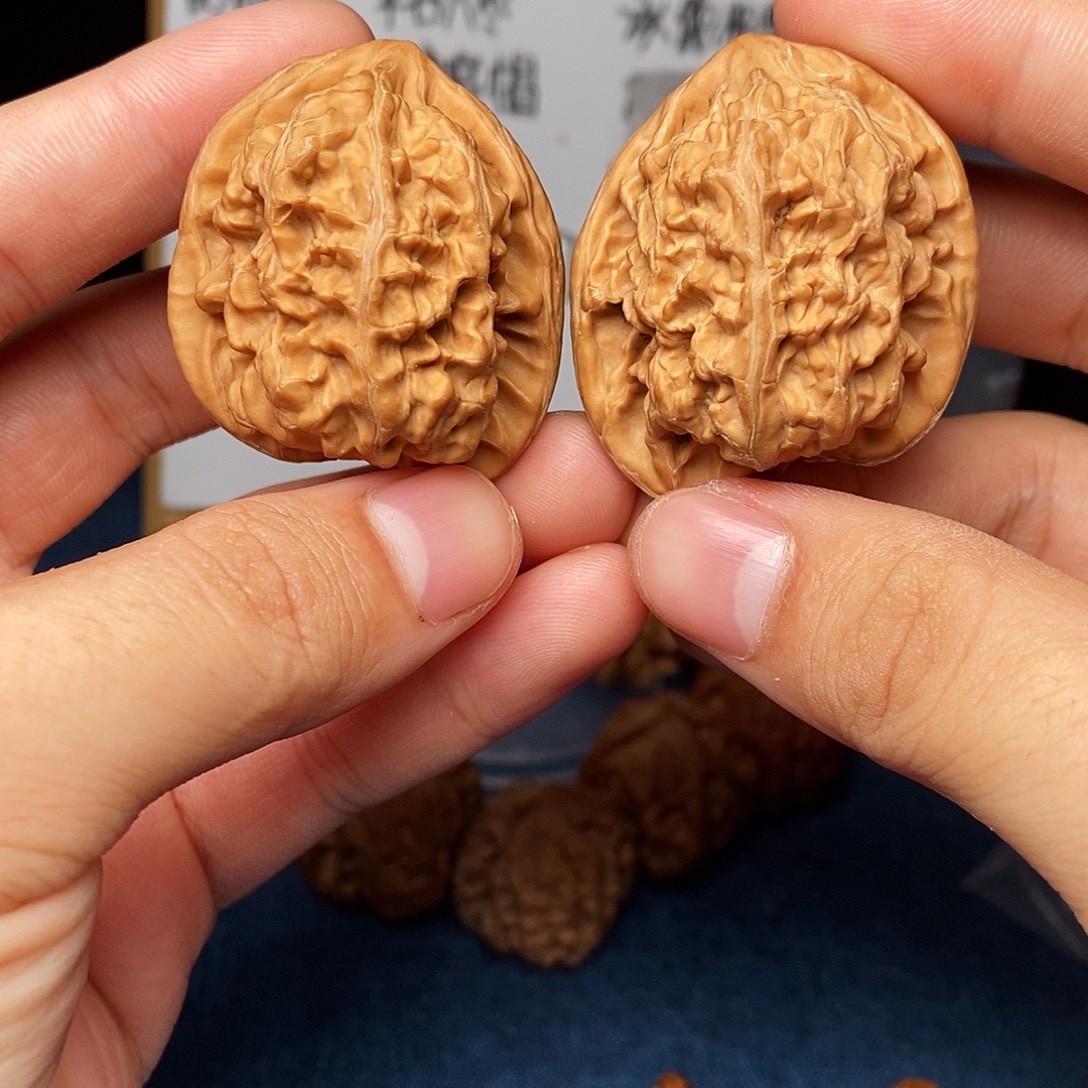 吊坠文玩核桃承德粗筋