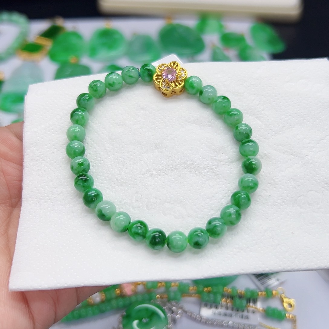 翡翠手链未镶嵌天然缅料A货一件