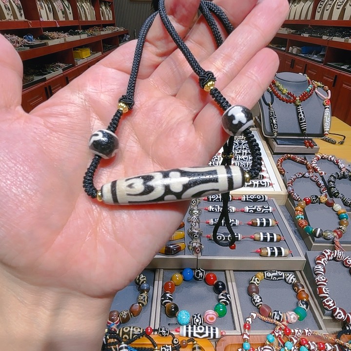 未镶嵌玛瑙/玉髓珠宝奇石