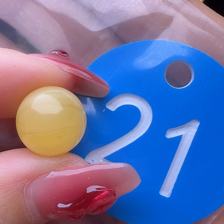 蜜蜡裸石未镶嵌11.5mm 鸡油黄 圆珠