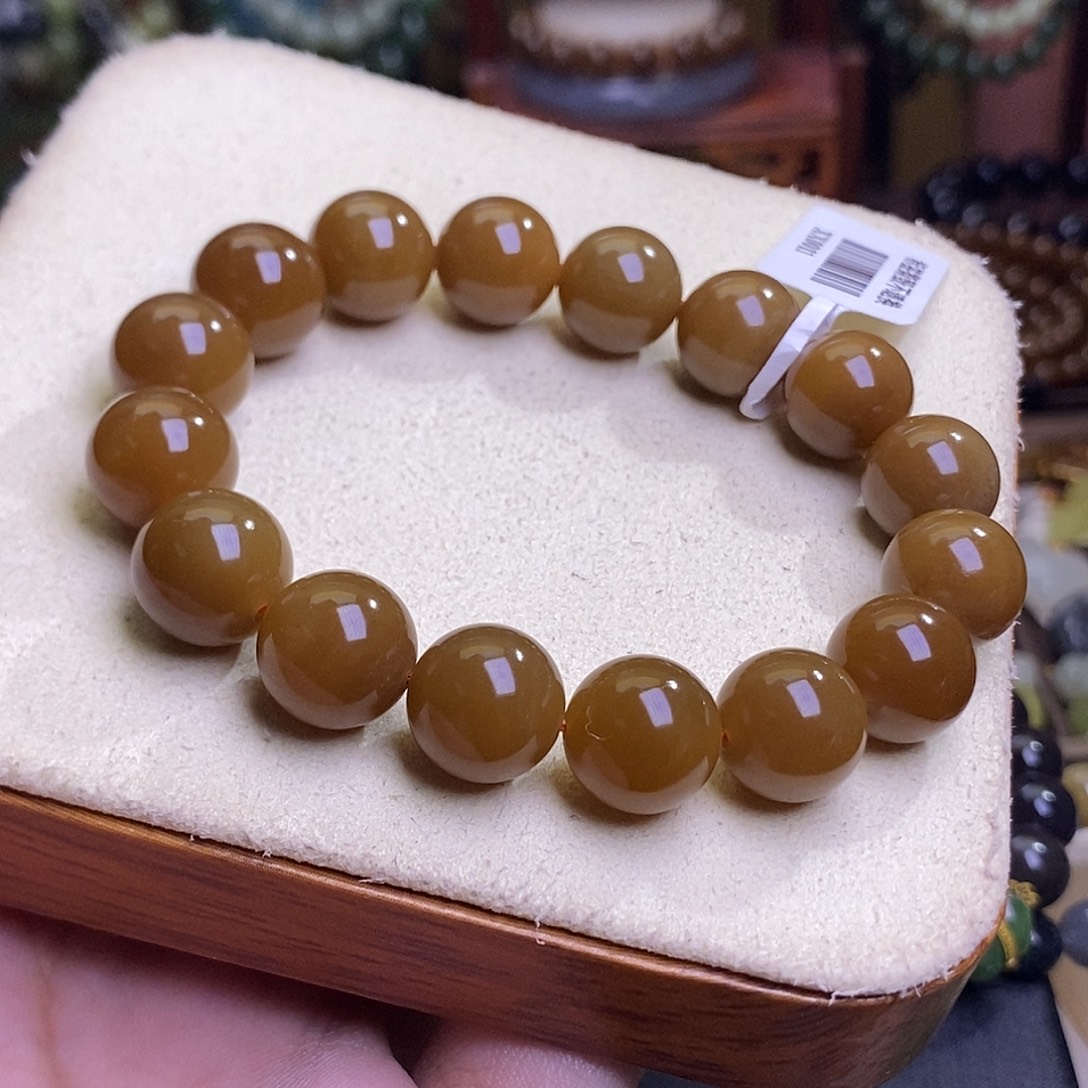 和田玉未镶嵌颈饰糖玉红糖老矿料手串12mm'