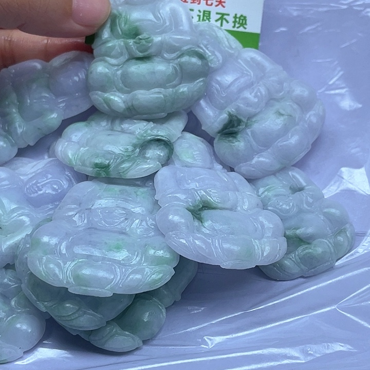 水***情翡翠未镶嵌颈饰翡翠
