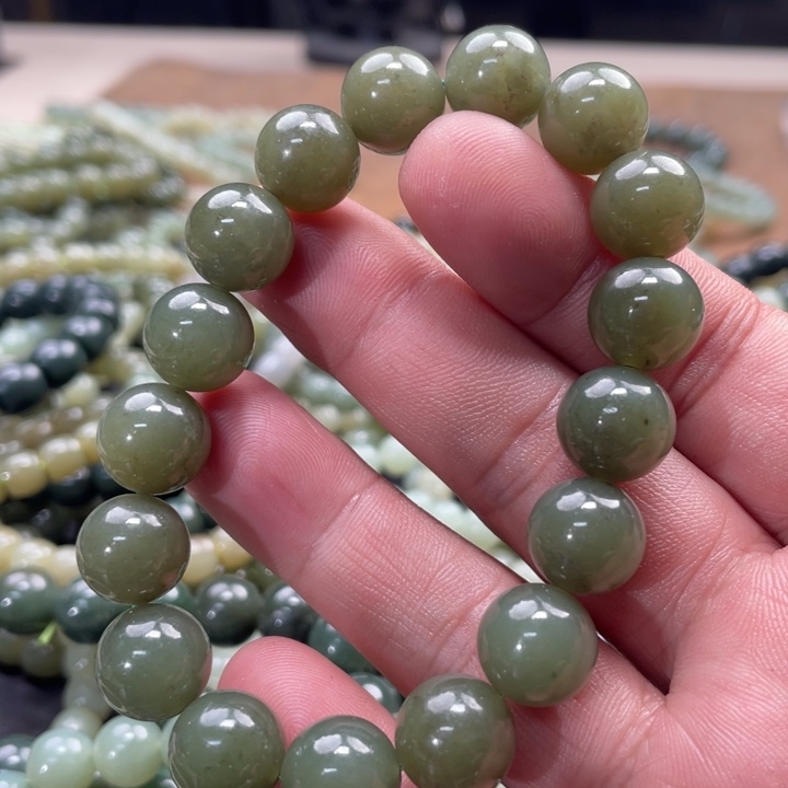 和田玉手链未镶嵌