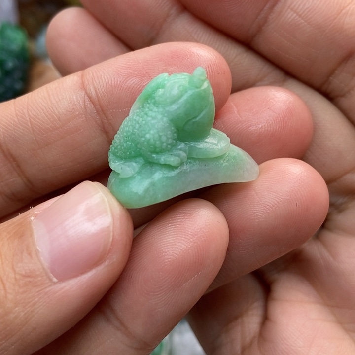 定制翡翠未镶嵌翡翠