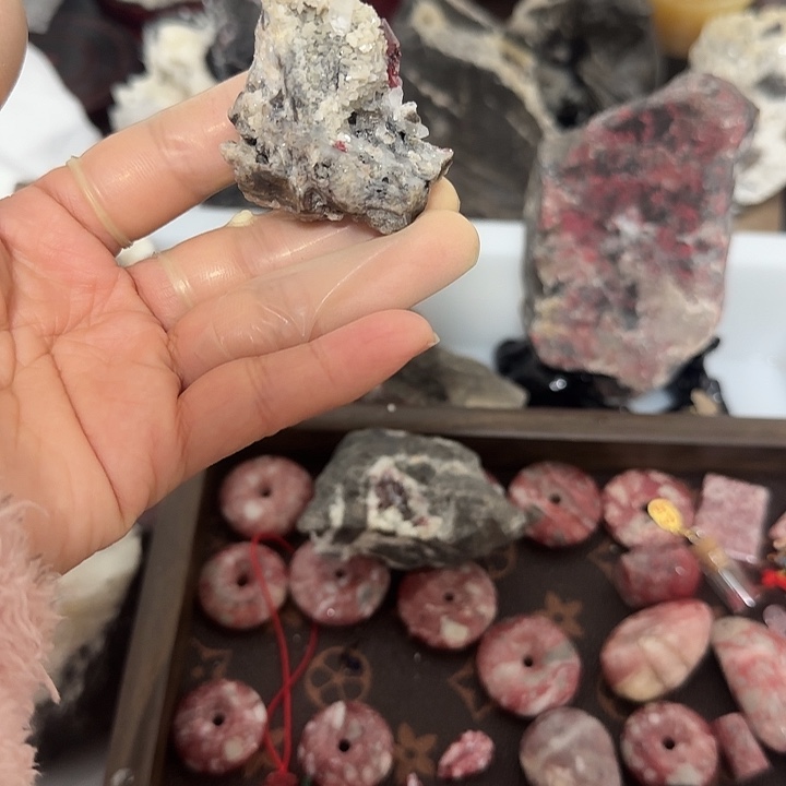 ****n天然辰砂天然朱砂原石毛料