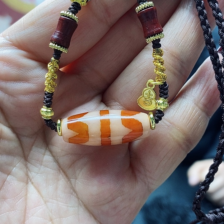 玛瑙/玉髓颈饰合金