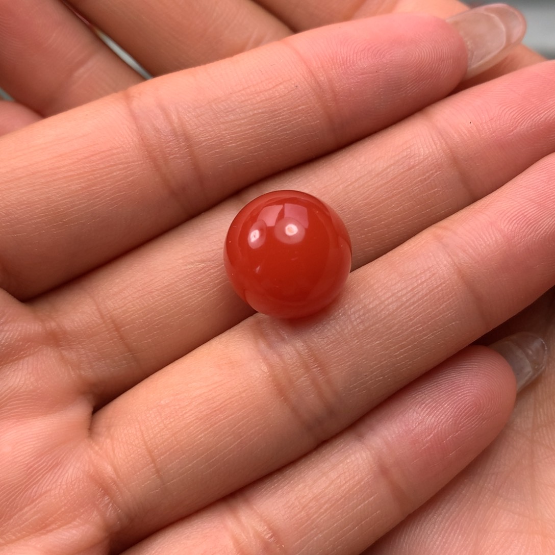 南红玛瑙珠子13.7m未镶嵌