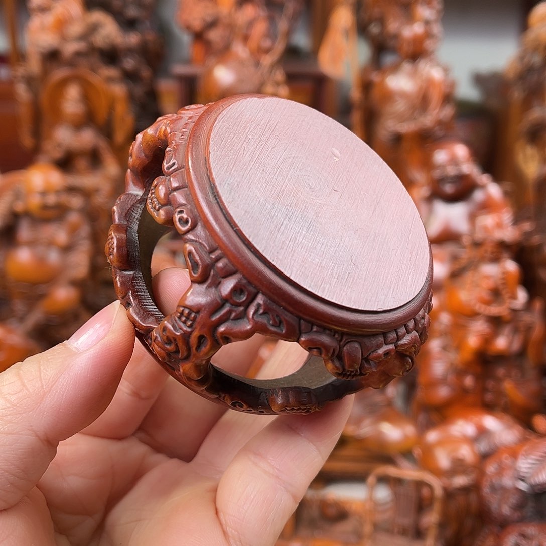 黄杨木黄杨木雕刻直径6厘米