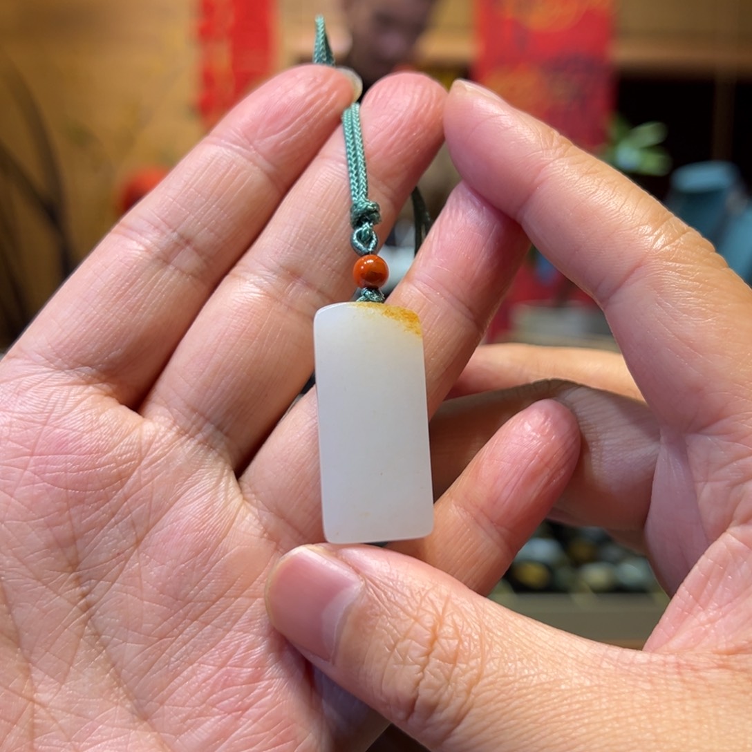 和田玉颈饰未镶嵌