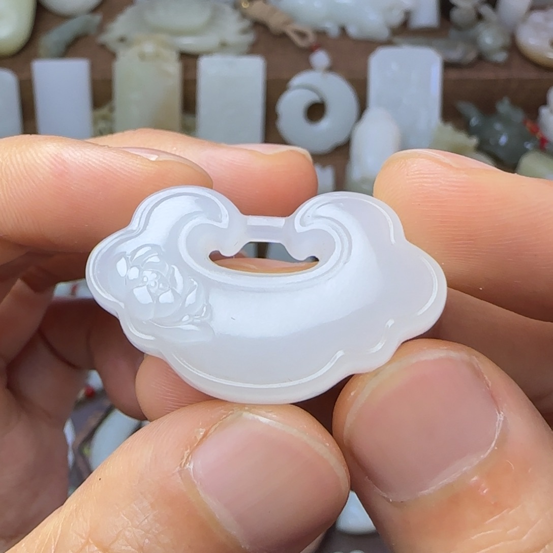 和田玉未镶嵌挂件