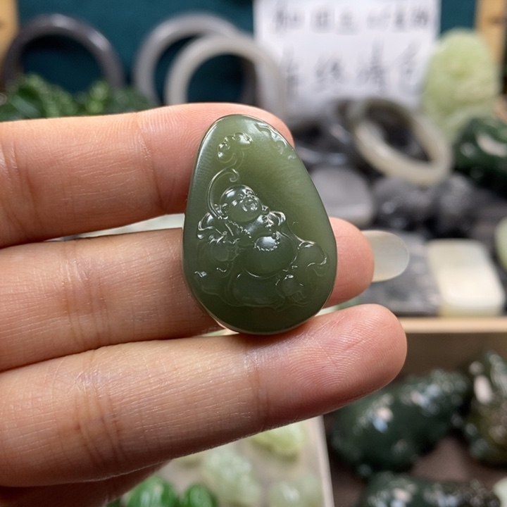 和田玉颈饰未镶嵌