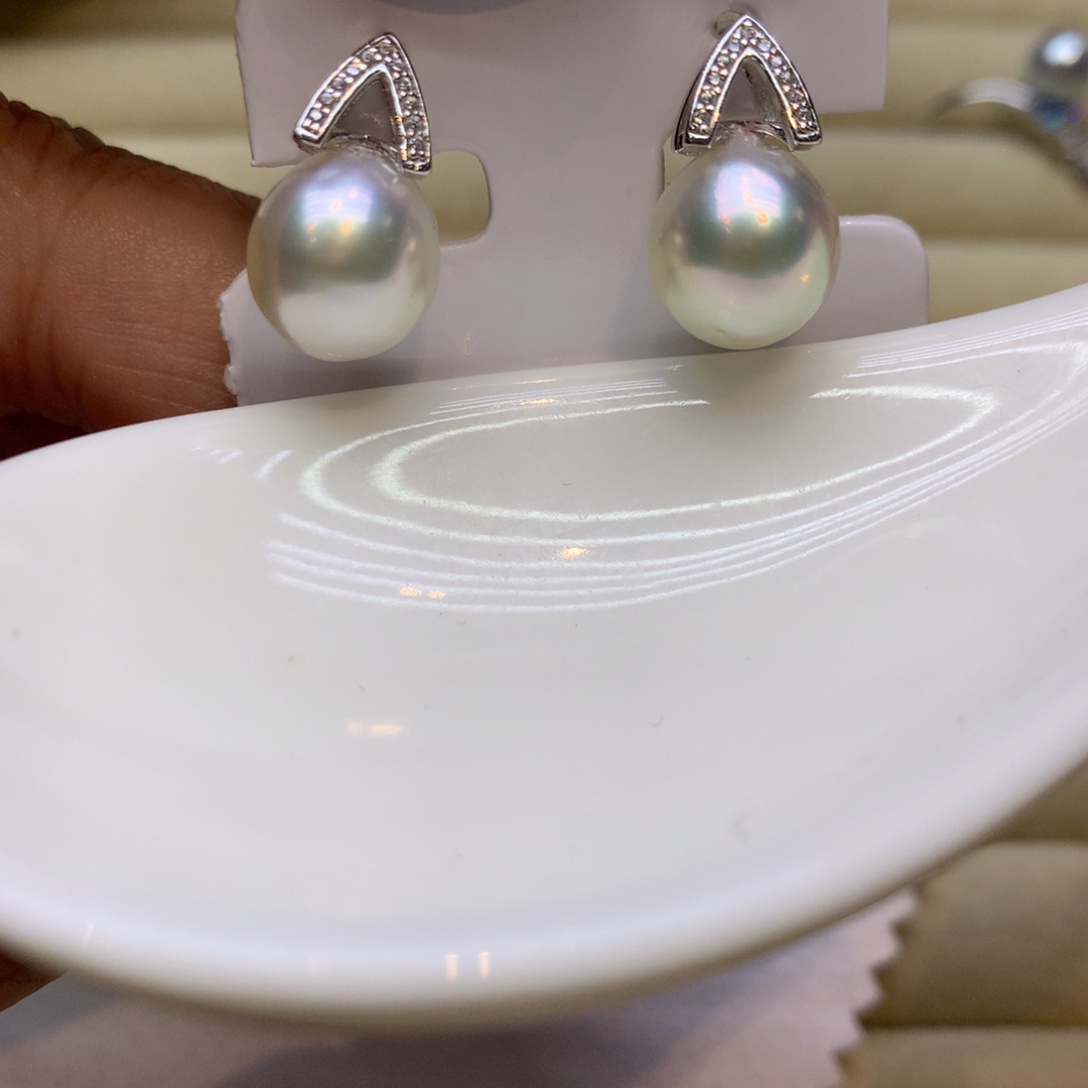 银S925镶嵌耳饰海水珍珠