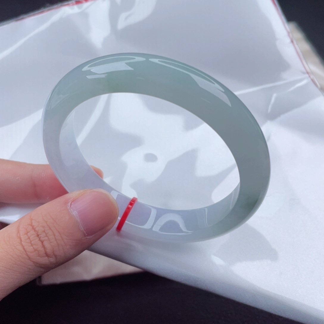 翡翠手镯未镶嵌正圈57