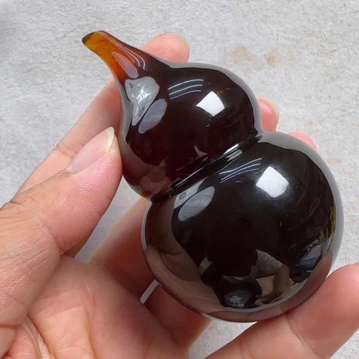未镶嵌琥珀珠宝奇石