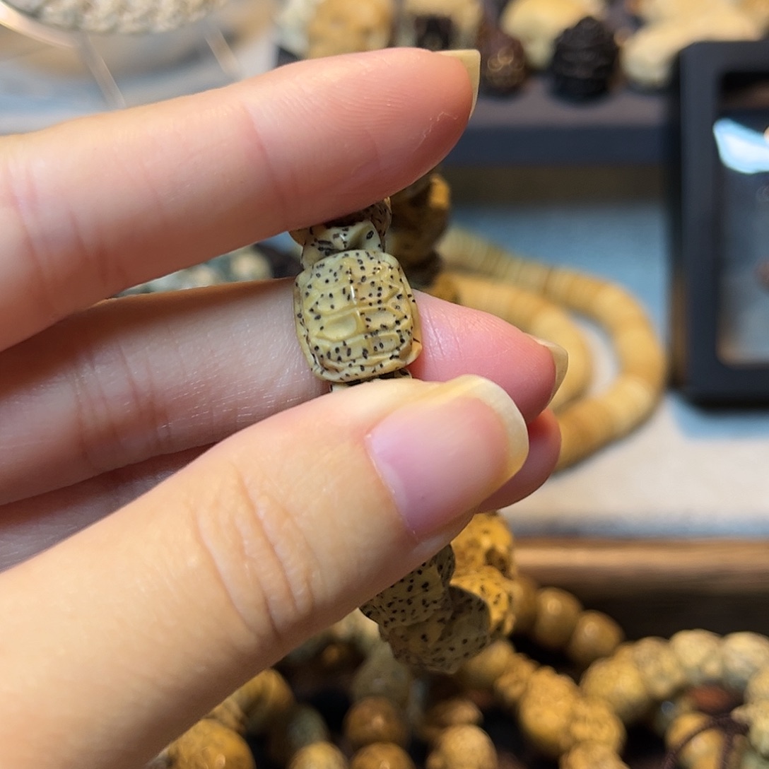 星月菩提吊坠张*叔富甲