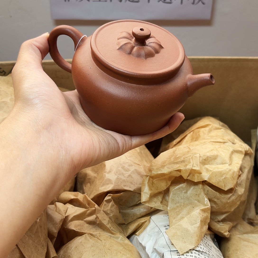 甄选宜兴本土紫砂壶