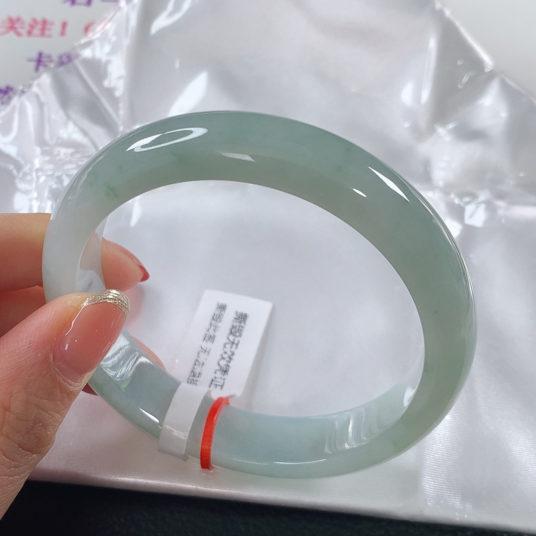 翡翠手镯未镶嵌 正圈①④①
