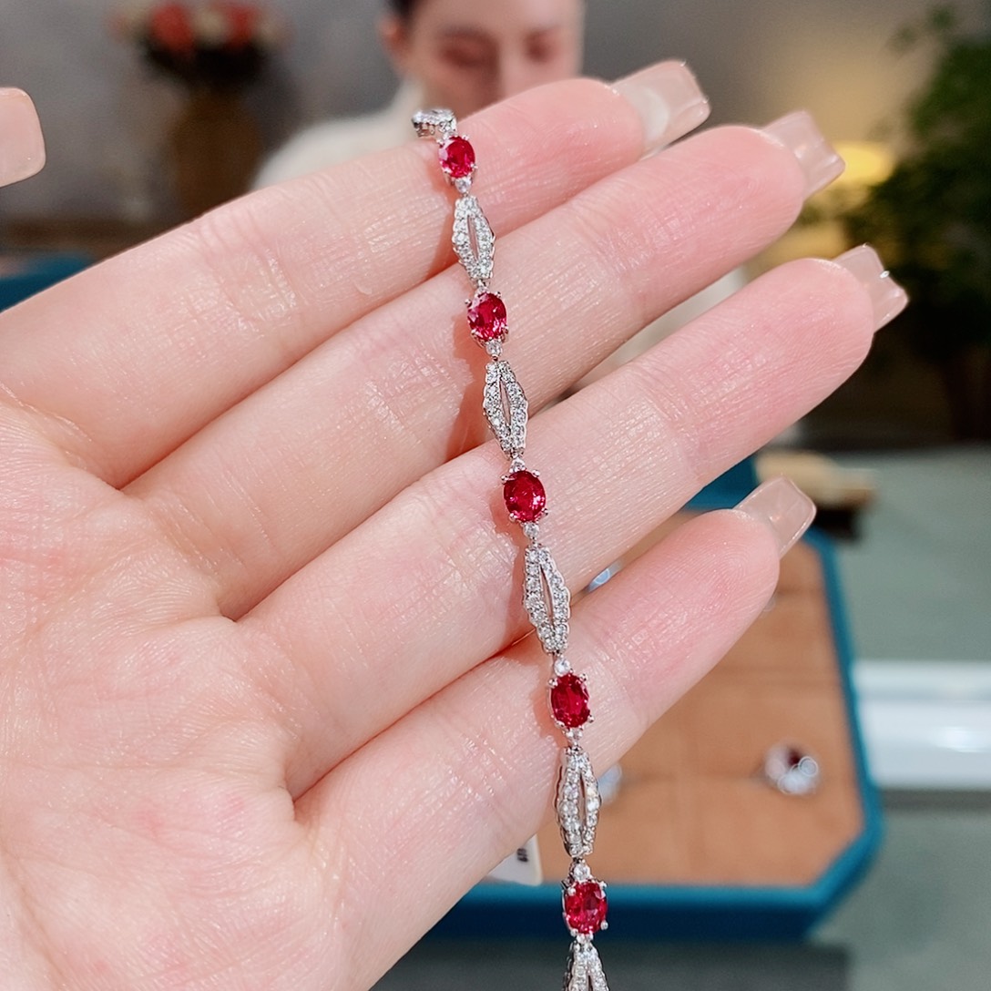 红宝石手链18K金镶嵌1.58ct无烧