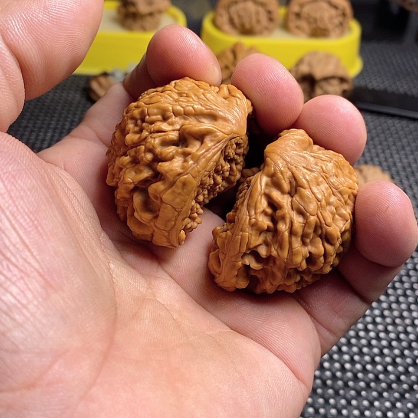 【闪购商品】文玩核桃吊坠小*灰精品课程的教学工作和