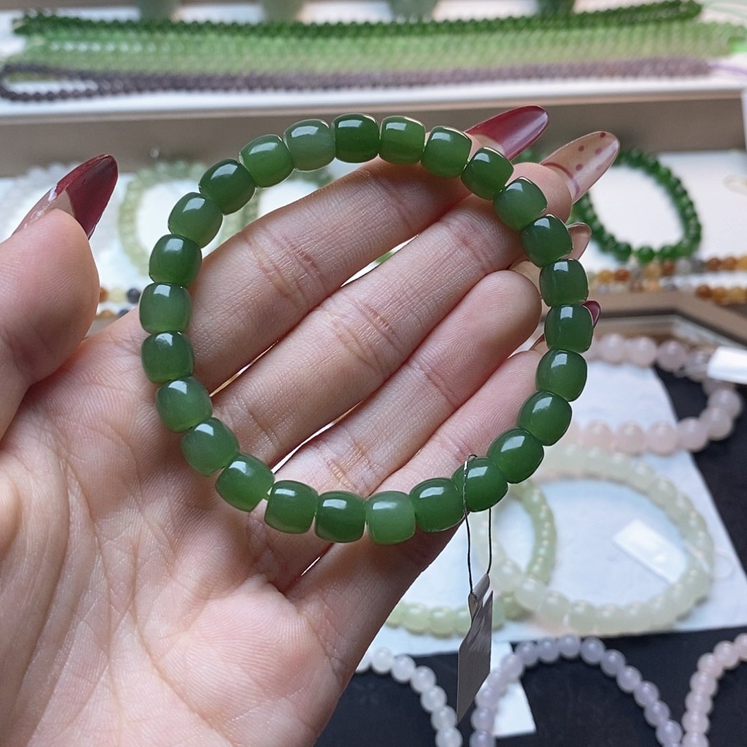 和田玉手链未镶嵌菠菜绿直切卡7.5