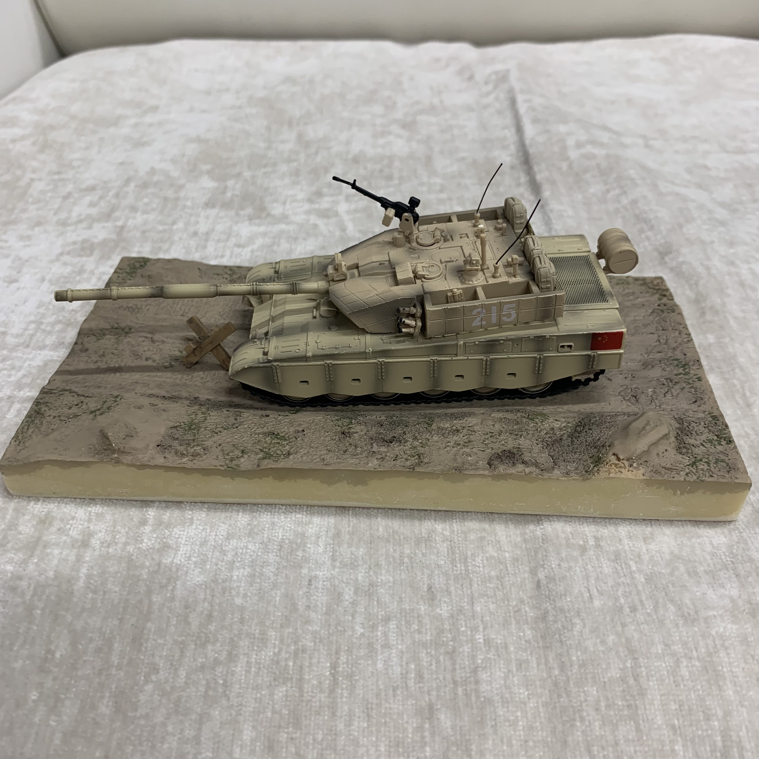 【99A战场版合金模型】1比100合金坦克模型