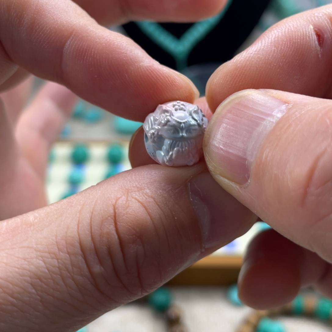 十堰手工雕刻配饰配珠，直径13