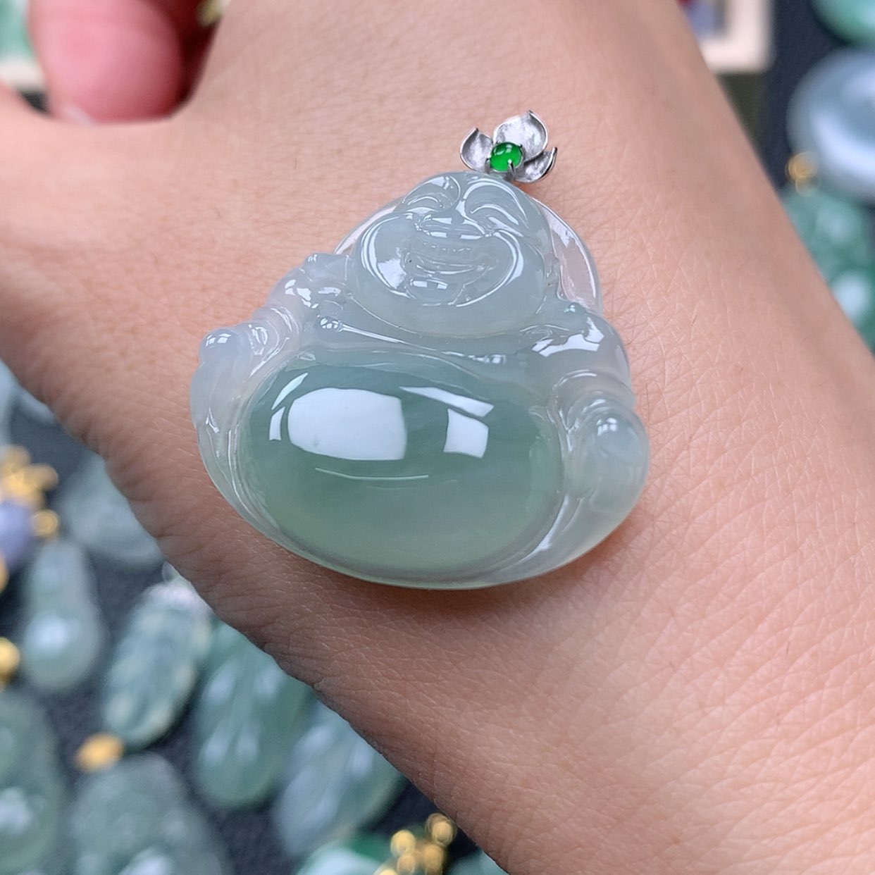 【闪购商品】翡翠18K金镶嵌吊坠(赠链)