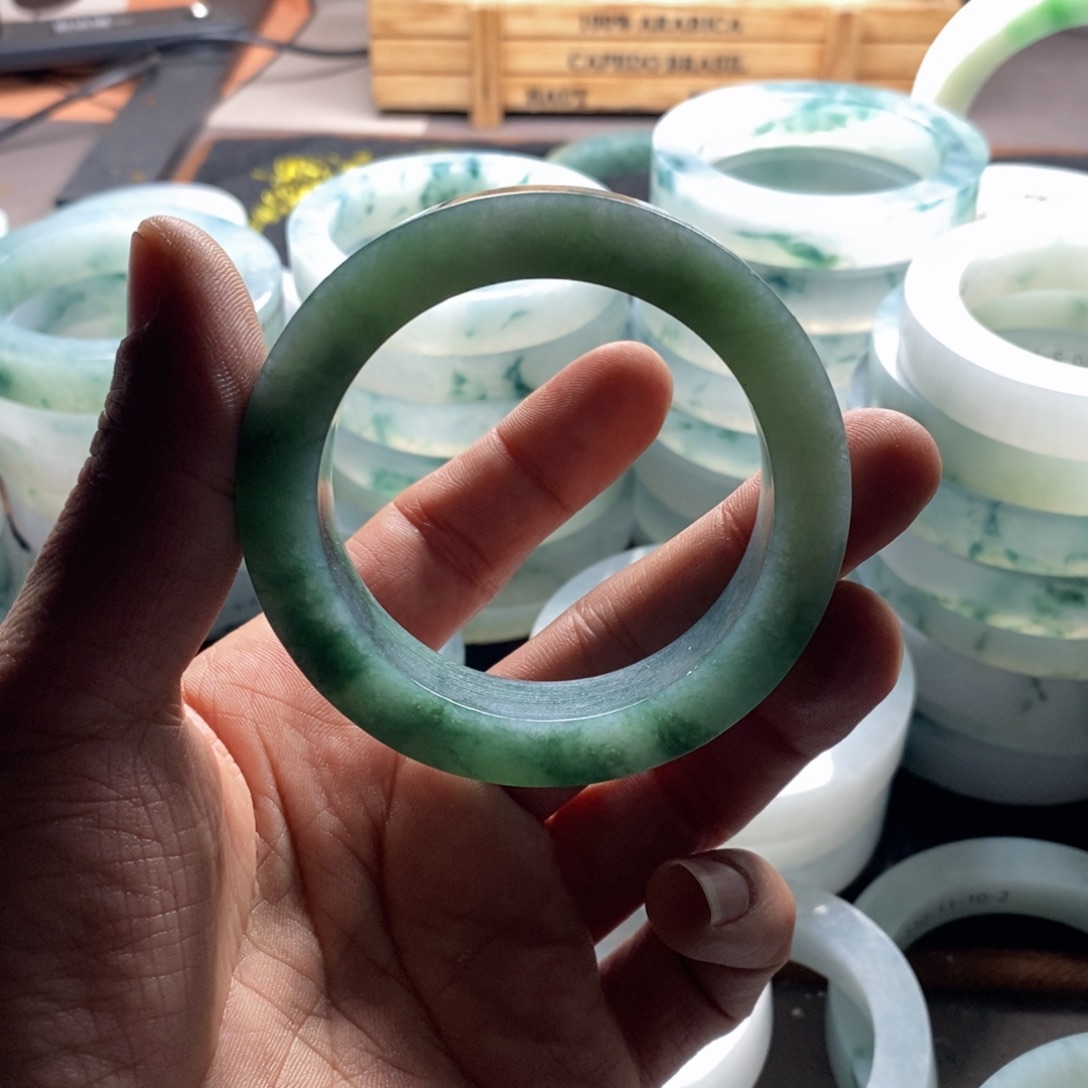 百***合定制翡翠未镶嵌不退不换