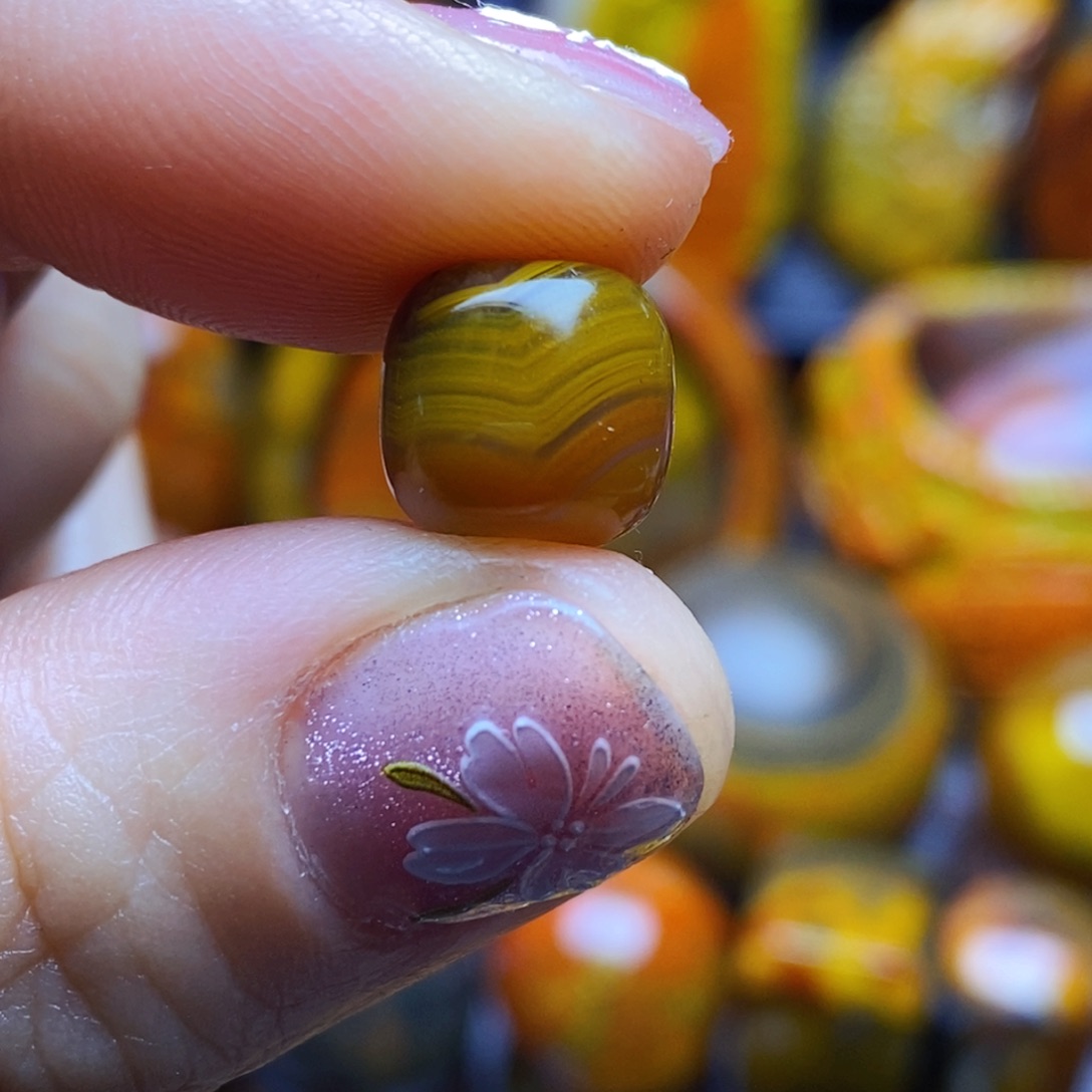 玛瑙/玉髓颈饰未镶嵌天**翔