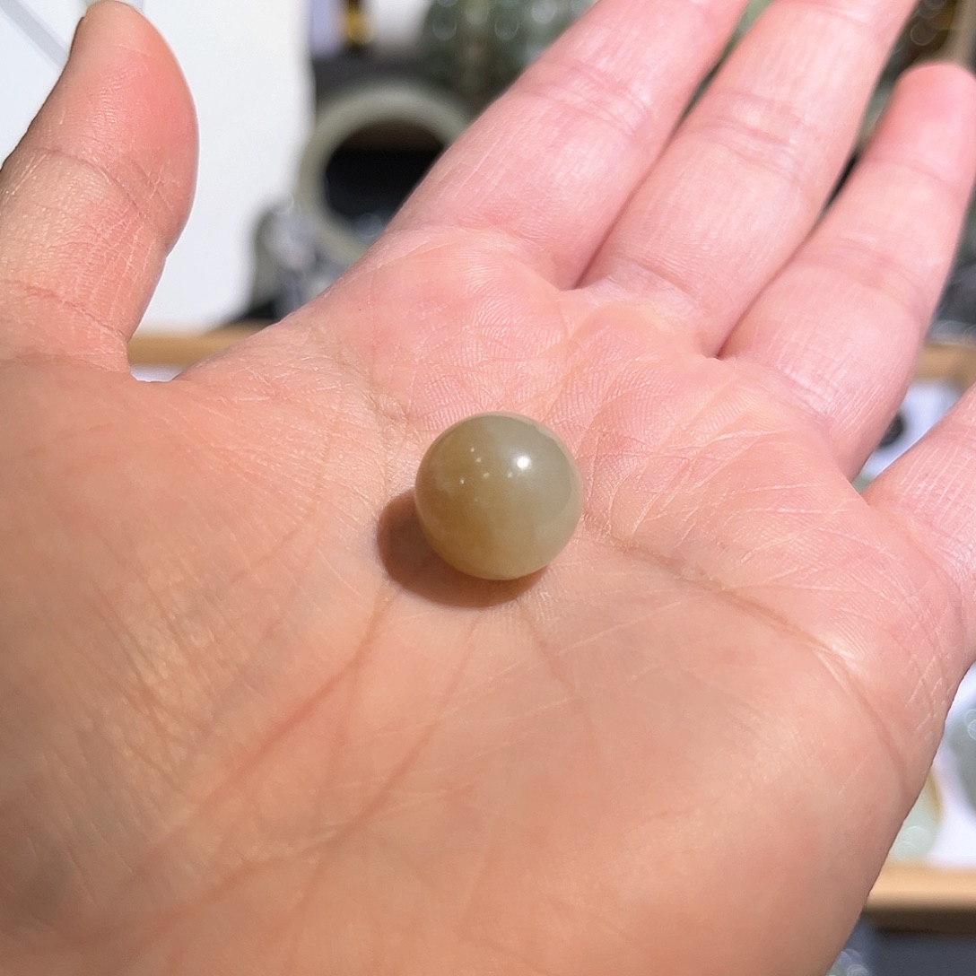 和田玉颈饰未镶嵌庸**扰