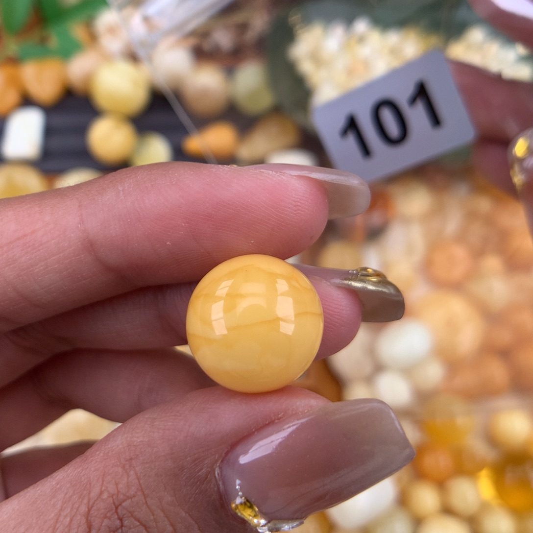 琥珀珠宝奇石未镶嵌14.6