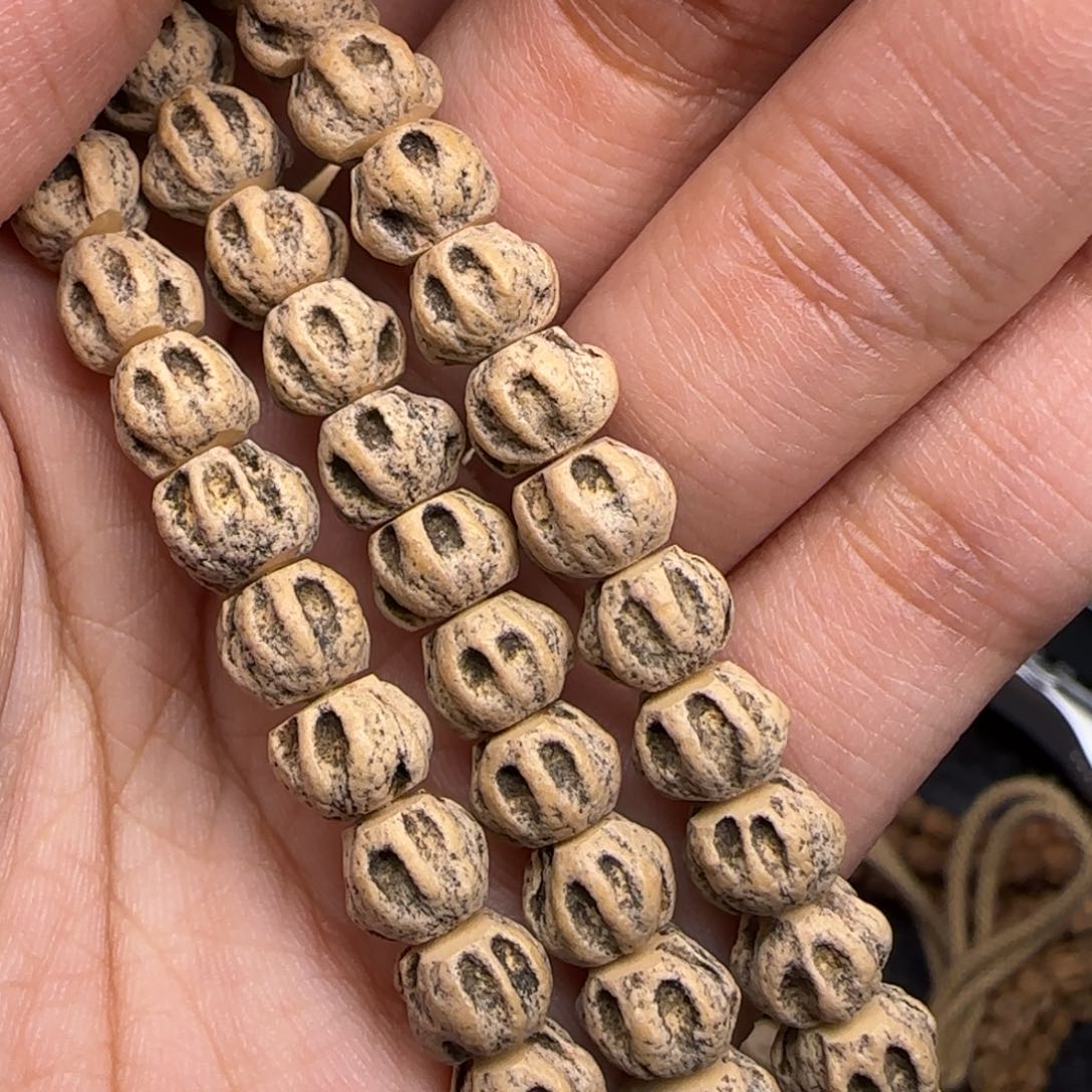 柏香籽/百香籽吊坠༺**༻