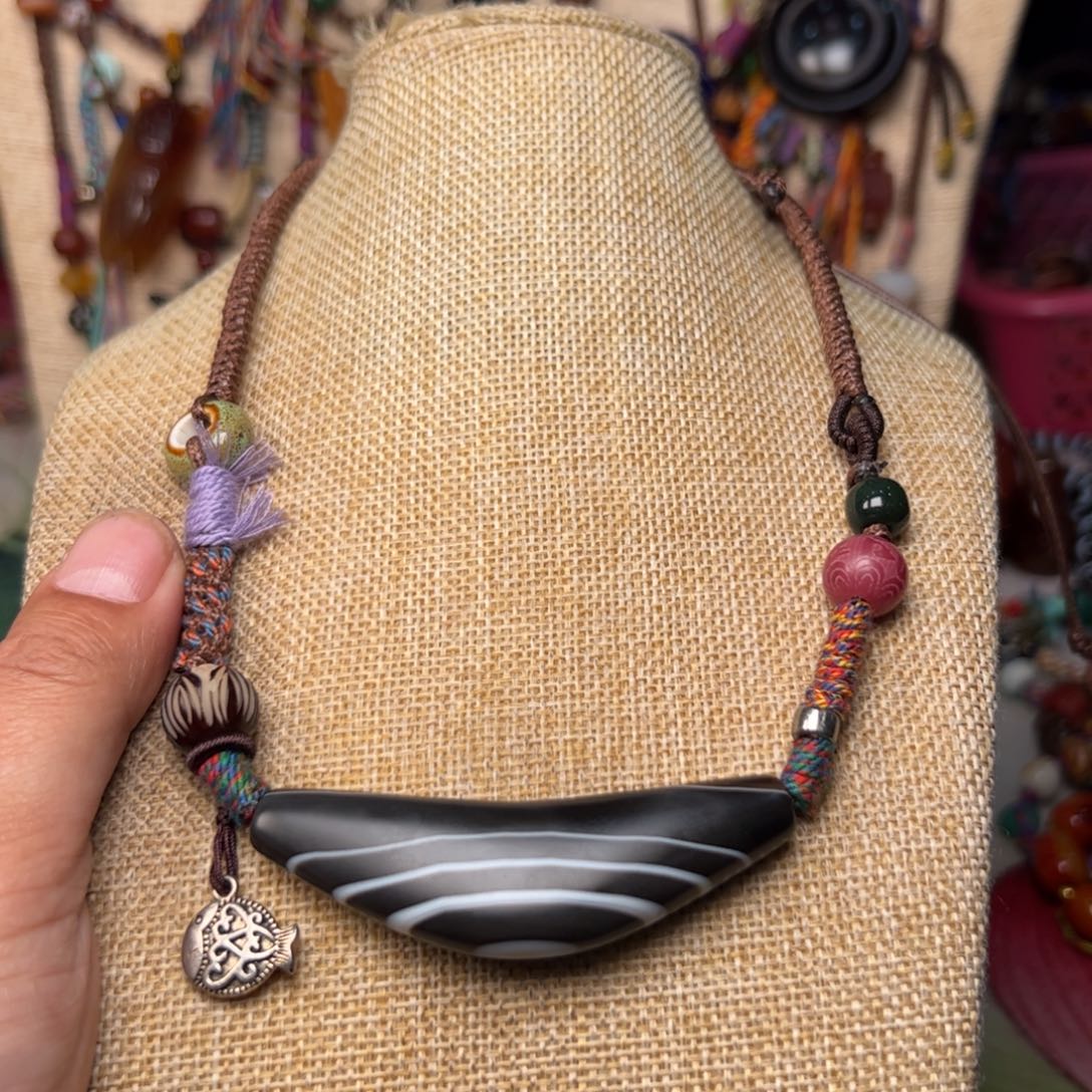 玛瑙/玉髓颈饰未镶嵌