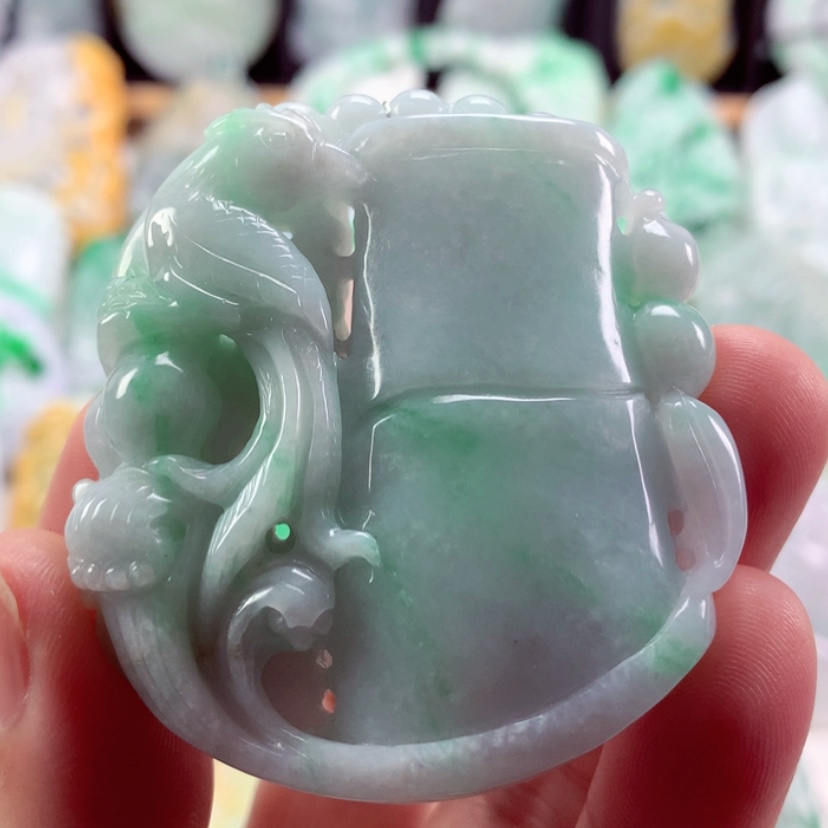 【闪购商品】翡翠吊坠(不含链)未镶嵌