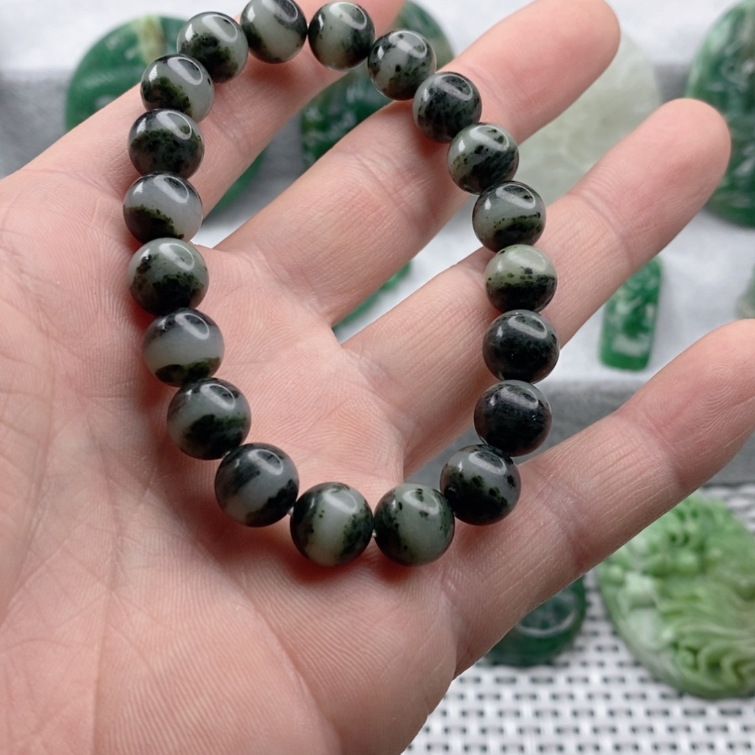 独山玉未镶嵌颈饰