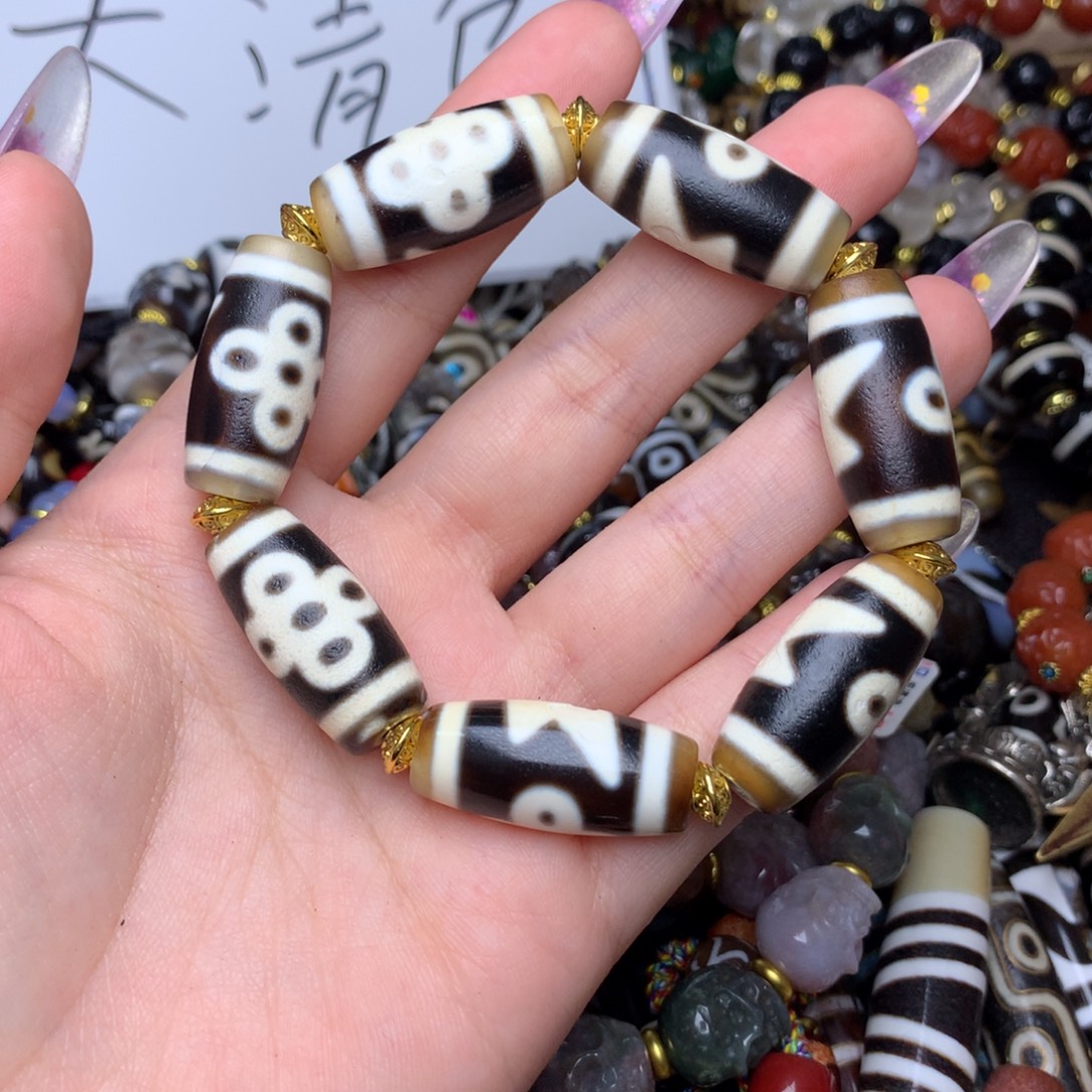 玛瑙/玉髓未镶嵌发一个