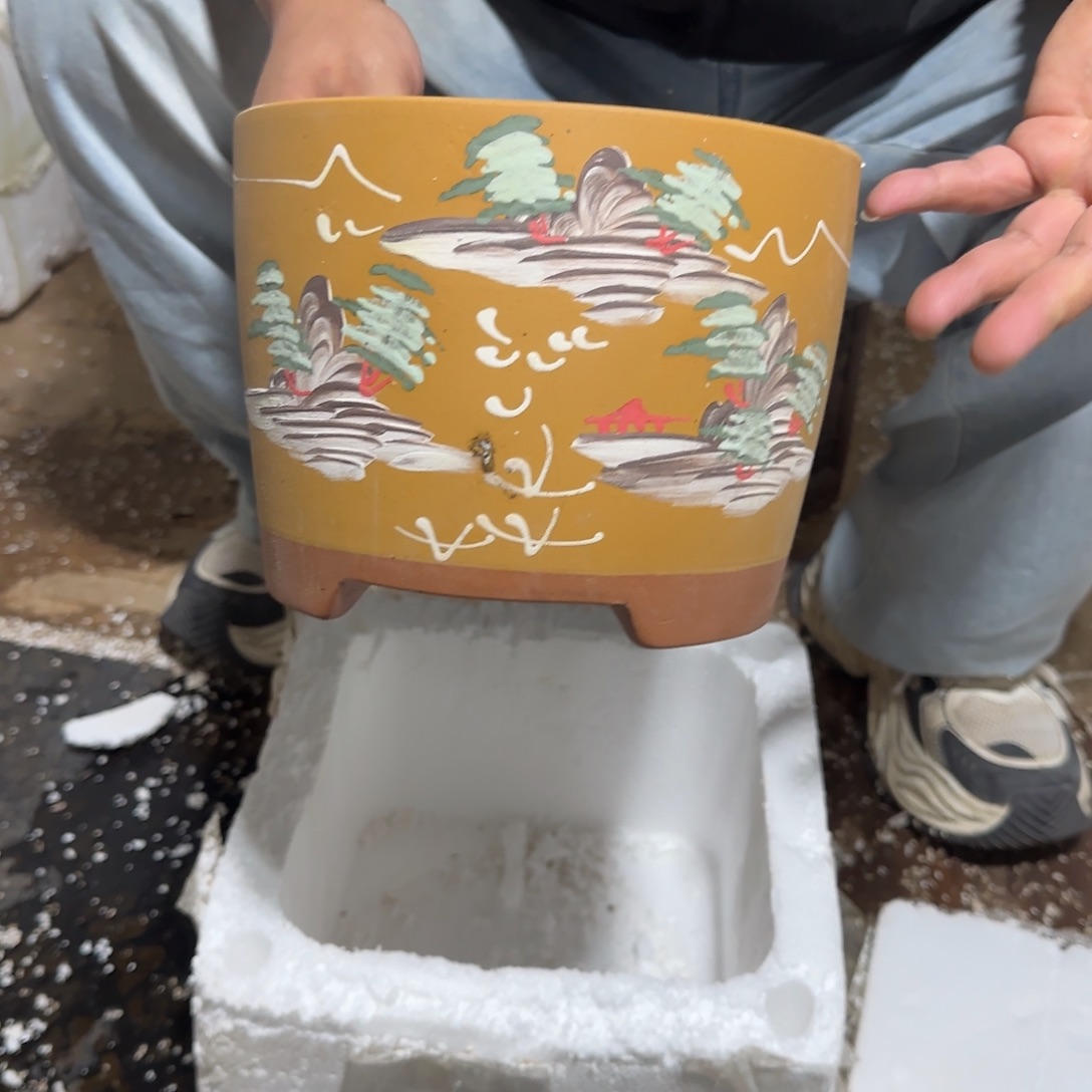 紫砂花盆瑕疵和瑕疵