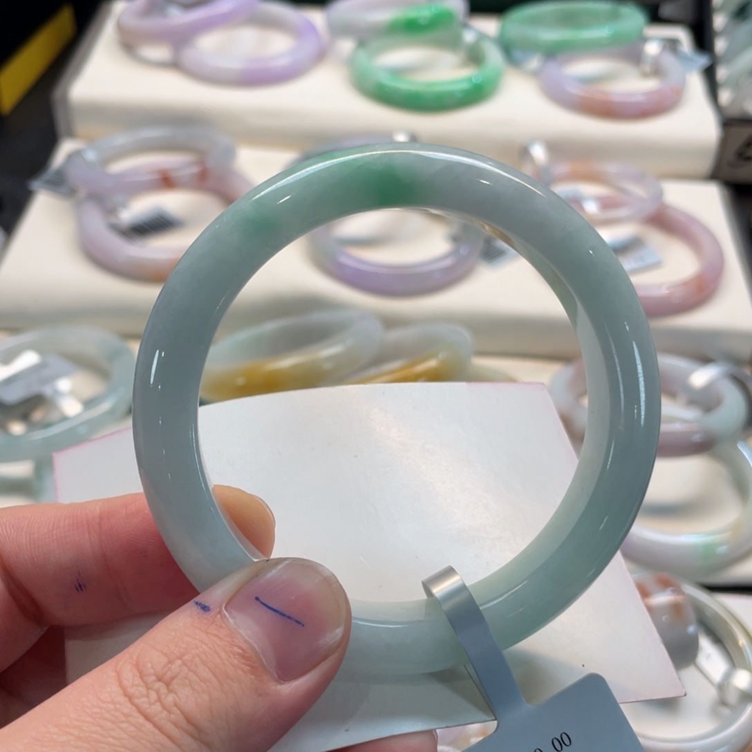 翡翠未镶嵌手镯170号 有纹裂