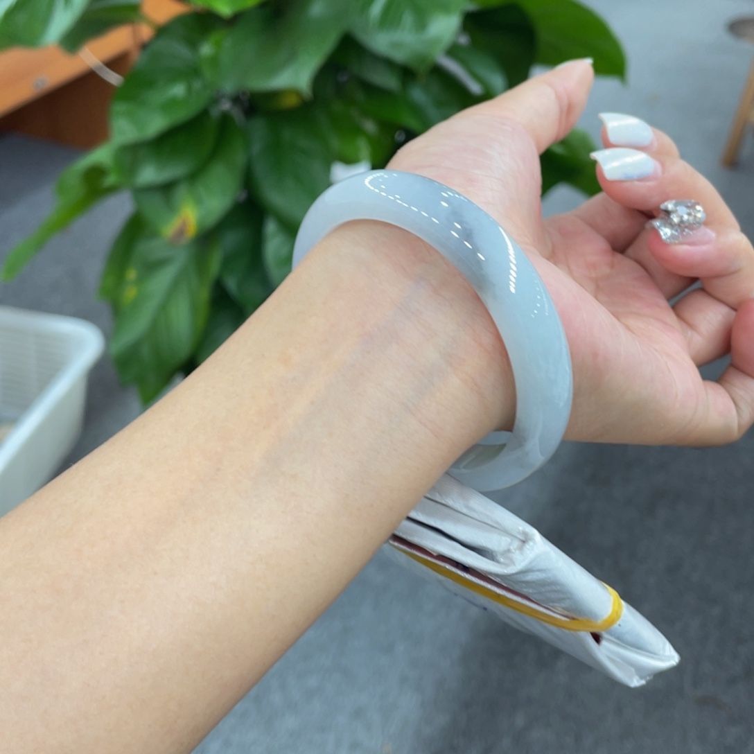 翡翠未镶嵌手镯缅甸翡翠