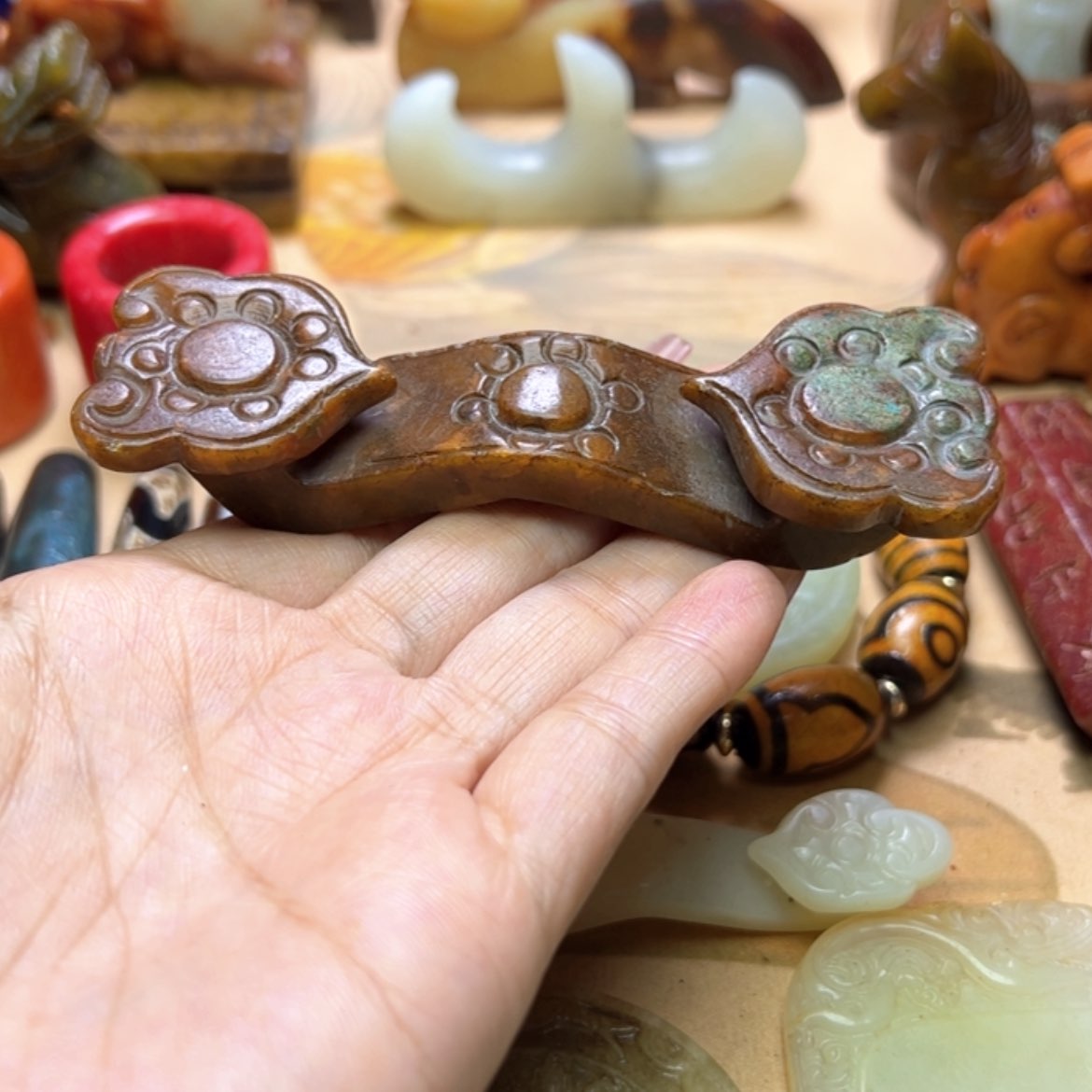 【闪购商品】蛇纹石玉颈饰未镶嵌