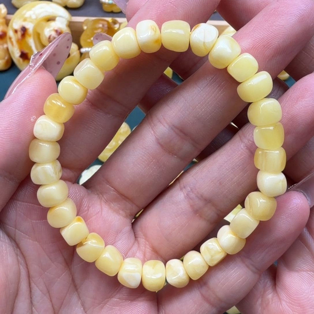 琥珀未镶嵌裸石蜜蜡