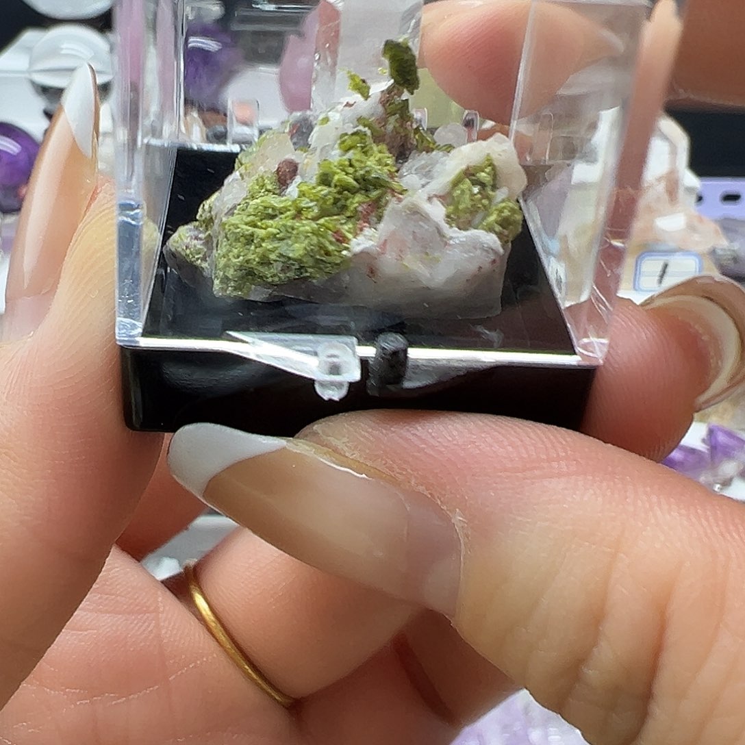 珠宝半成品未镶嵌紫晶