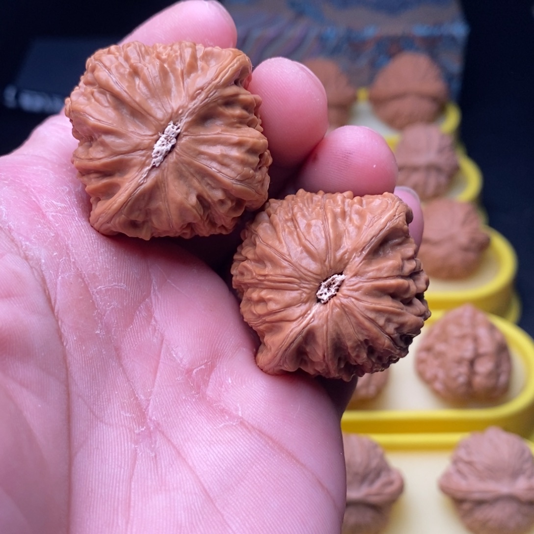 吊坠桃核铁锤尺寸39
